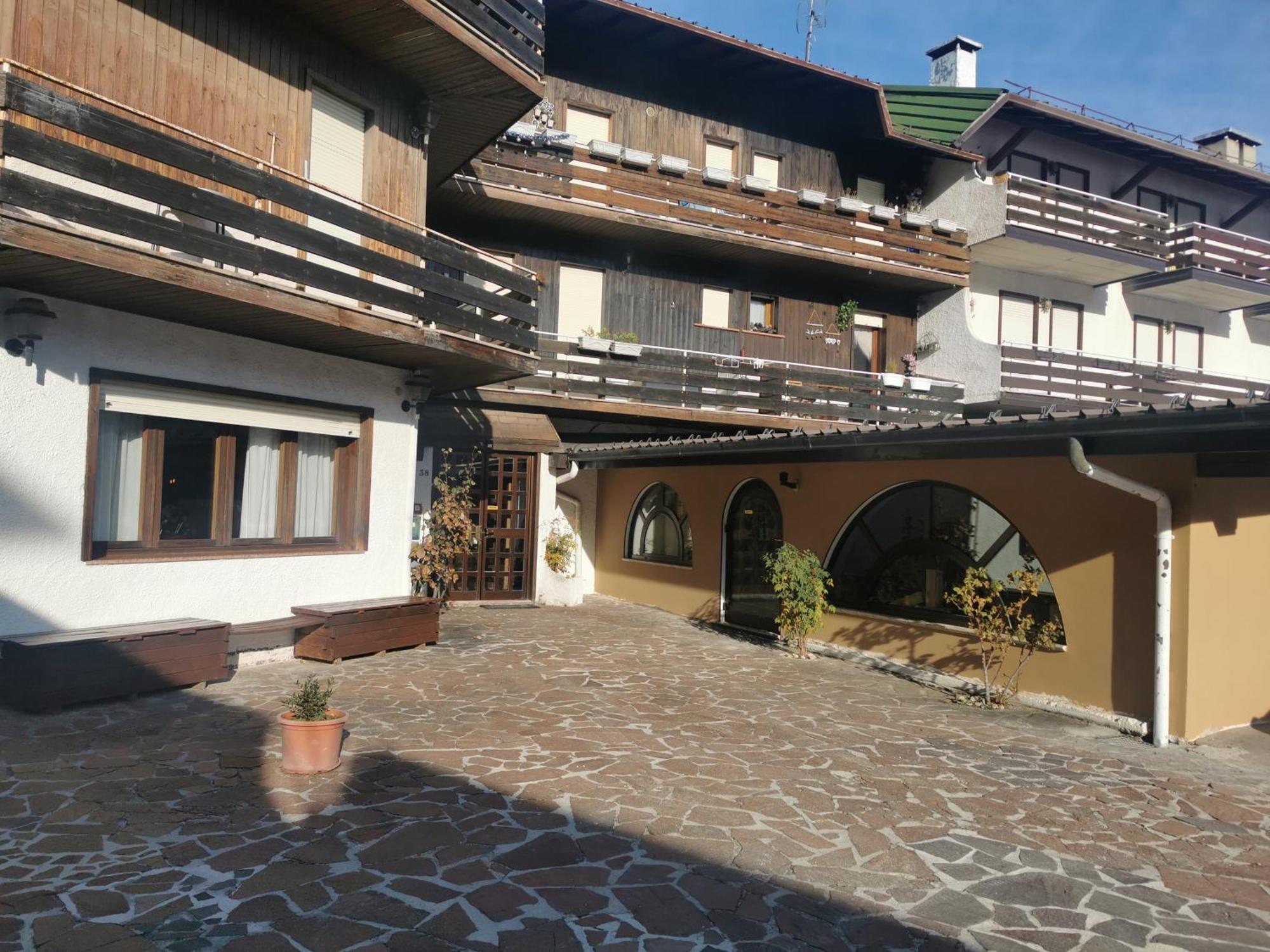 Appartamento Pichi'S House Cesuna Esterno foto
